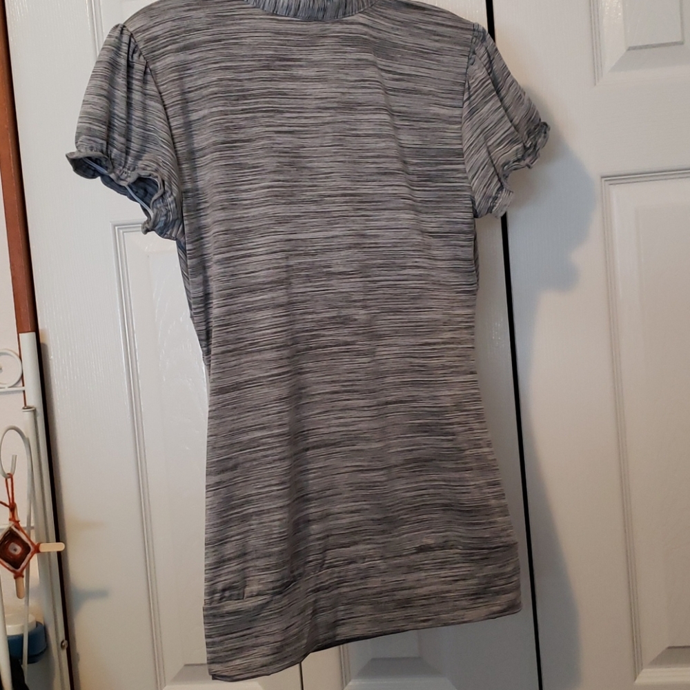 Blouse - Picture 2 of 3